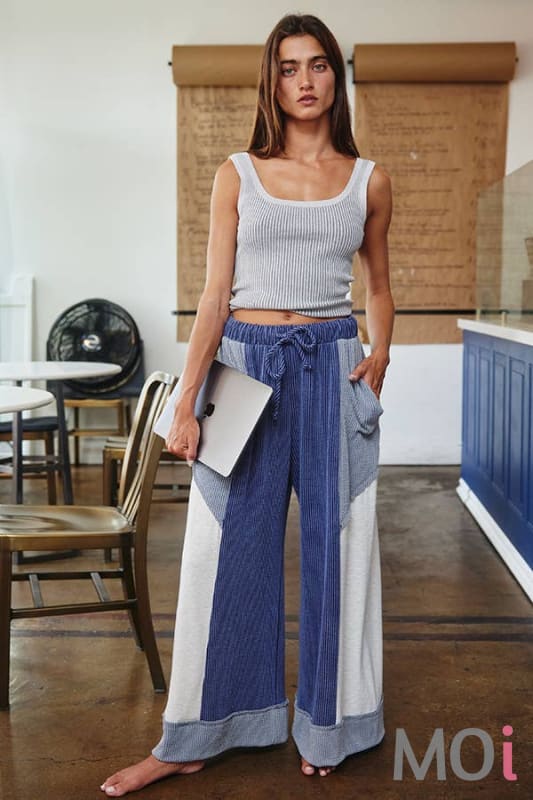 Color-Block Detail Rib Textured Wide Legs Pants